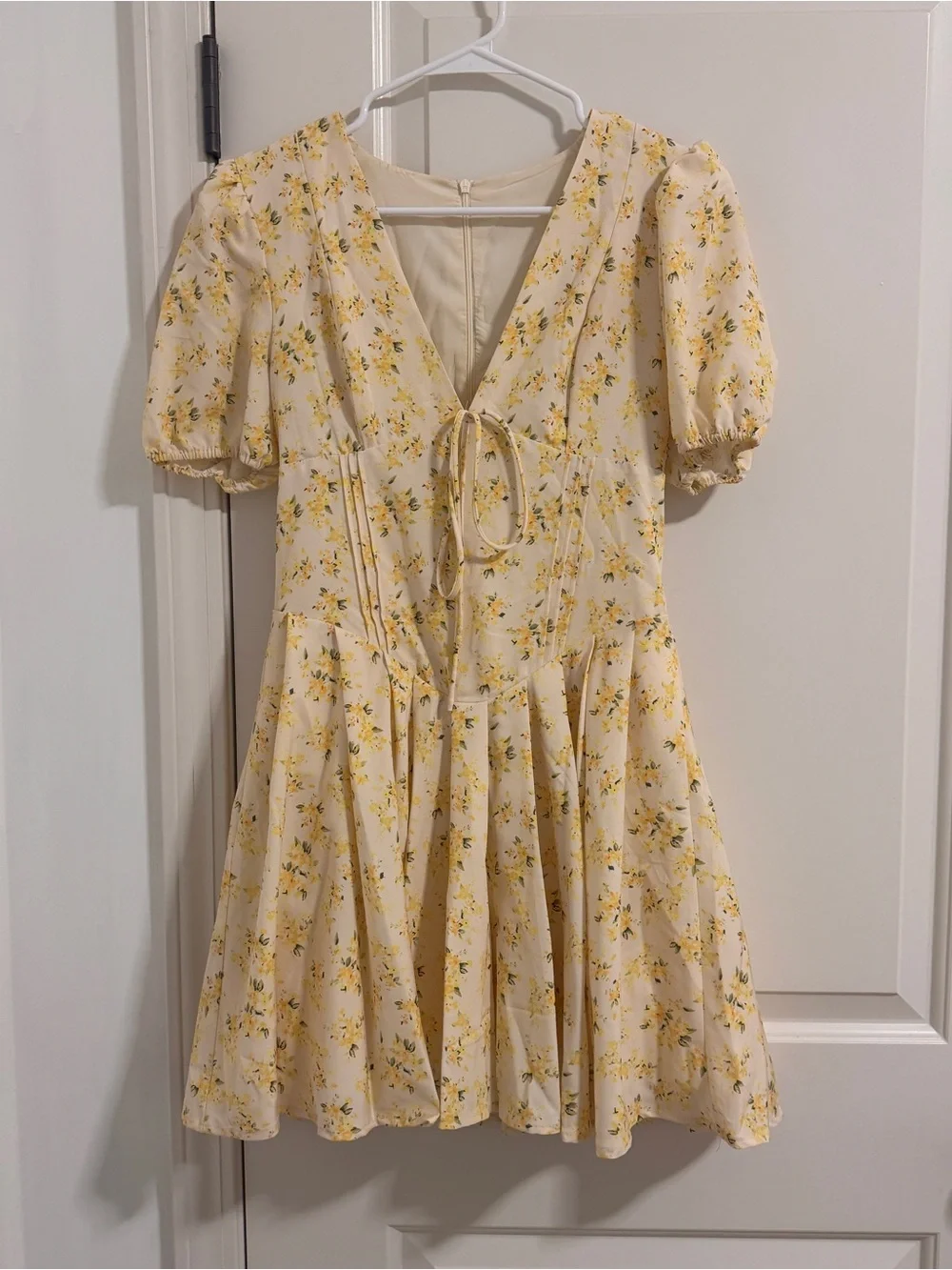 PacSun Yellow Floral Tie-Front Puff Sleeve Dress
